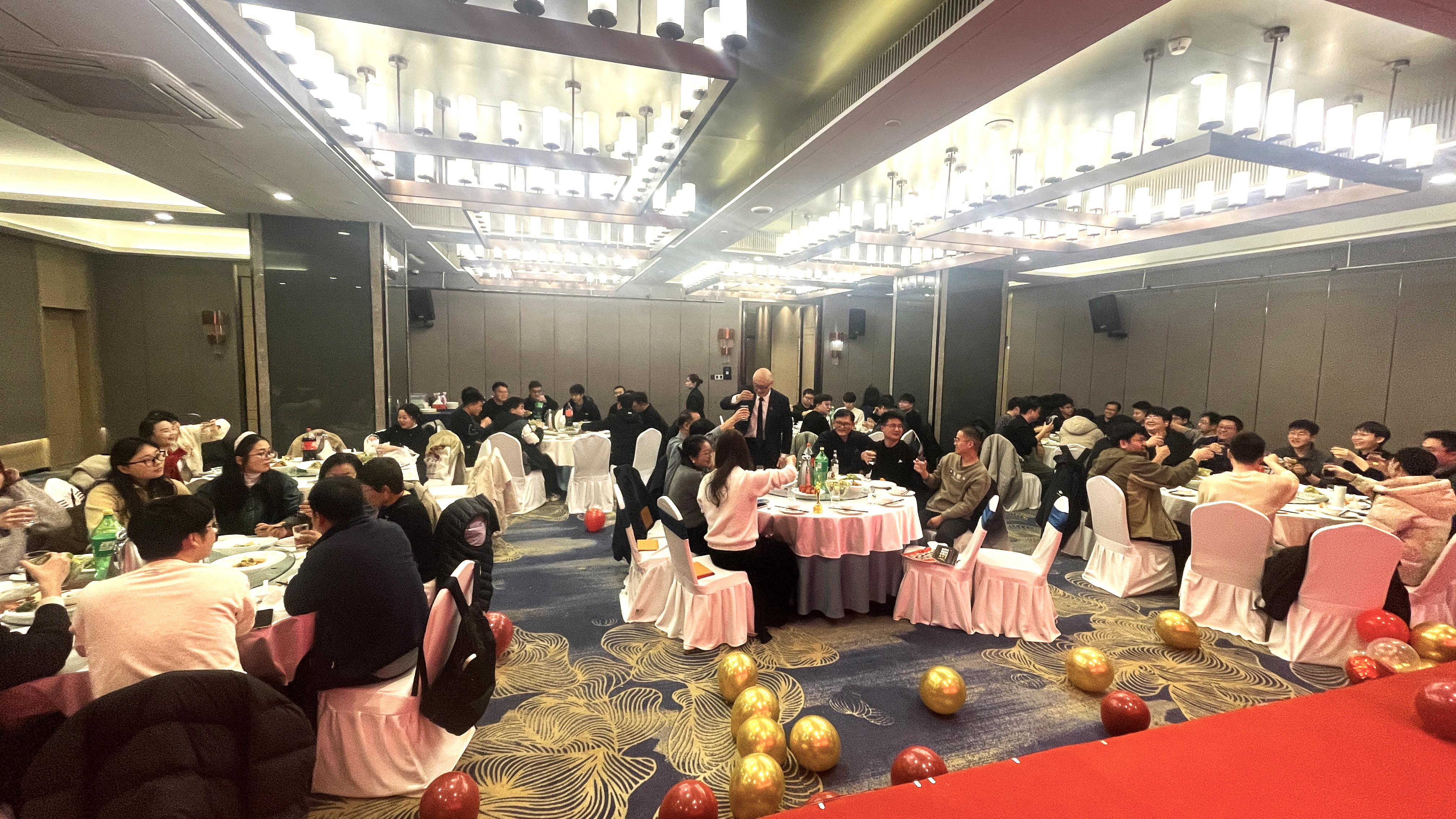 年会.jpg